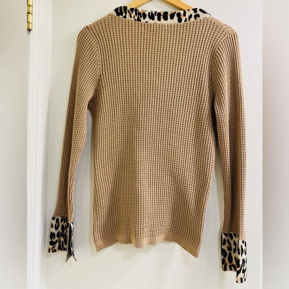 VENUS Tan Sweater with Leopard Print Trim Size Large - Picture 7 of 7